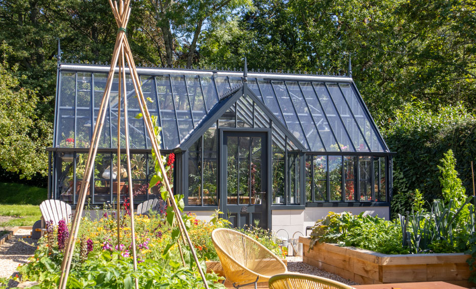 Best Position for a Greenhouse: Cliveden Greenhouse on a summer day